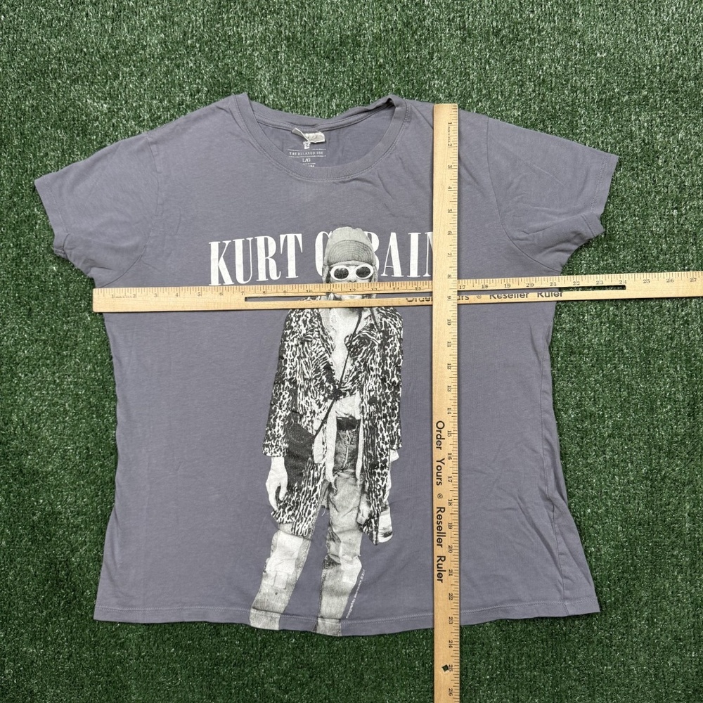 Kurt Cobain Graphic T Shirt Women's Size L Gray Short Sleeve Cotton On Crew Neck - Picture 4 of 6